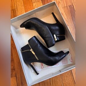 Marc Fisher Serenity Suede Leather Peep Toe High Heel Ankle Boots Front Zip